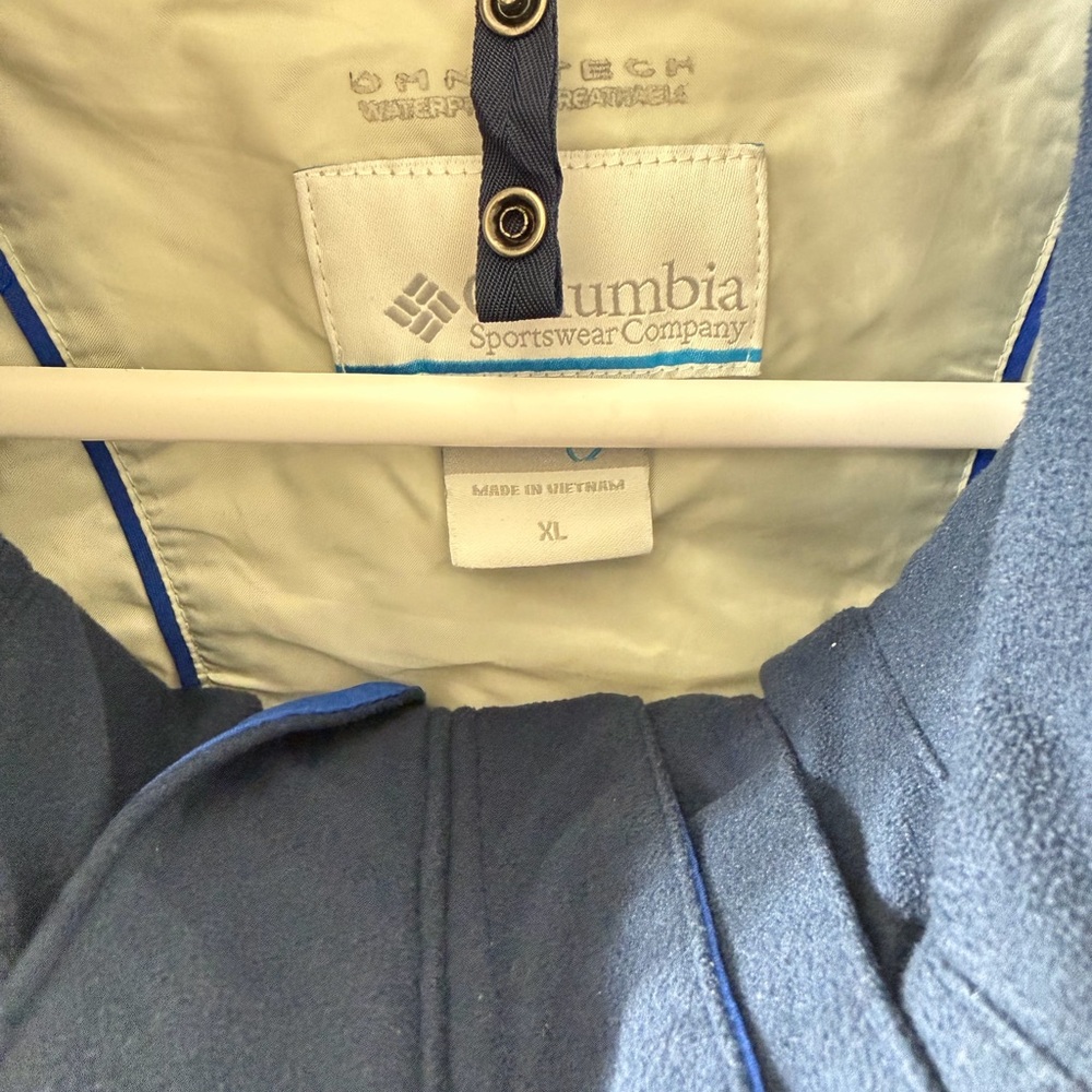 Columbia Blue and Dark Gray Ski Jacket - Picture 4 of 10